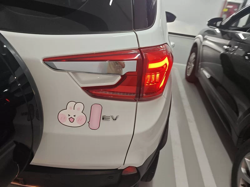 BYD Yuan New Energy 2019 #9 BYD Yuan New Energy 2019 car image #9