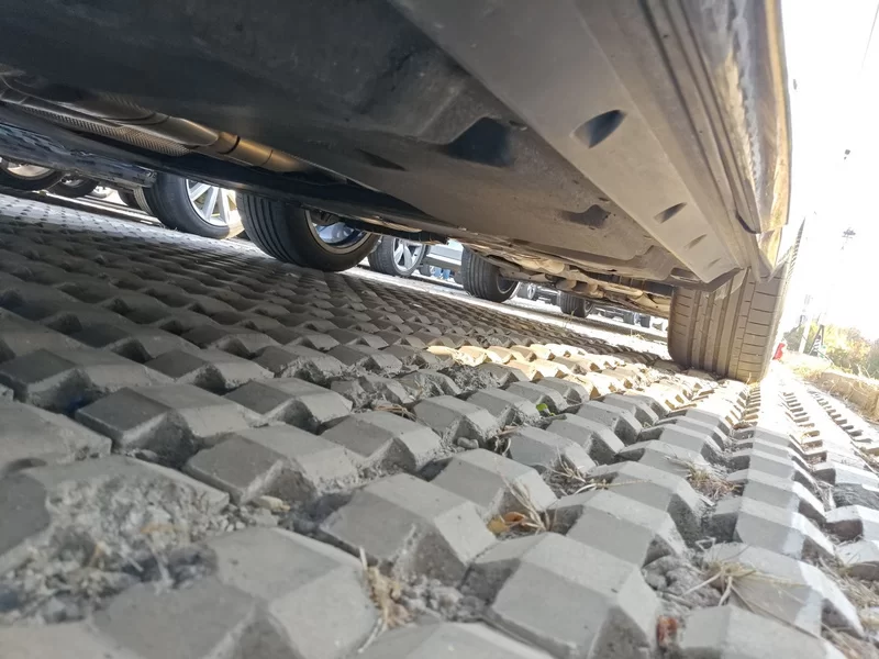 Audi RS Q8 2024 car image #9