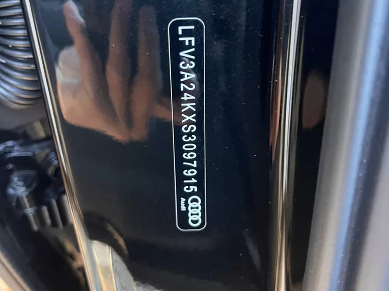 Audi A6L 2025 car image #9