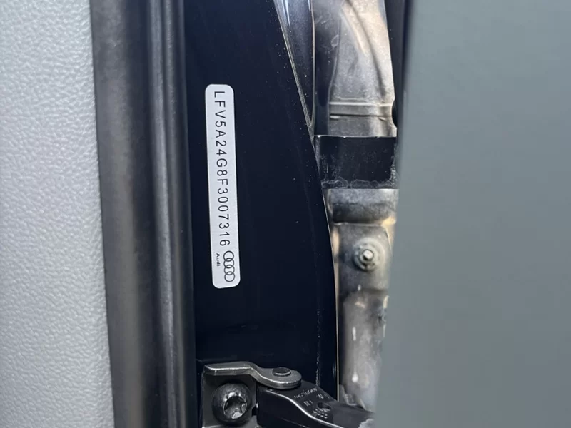 Audi A6L 2015 car image #9