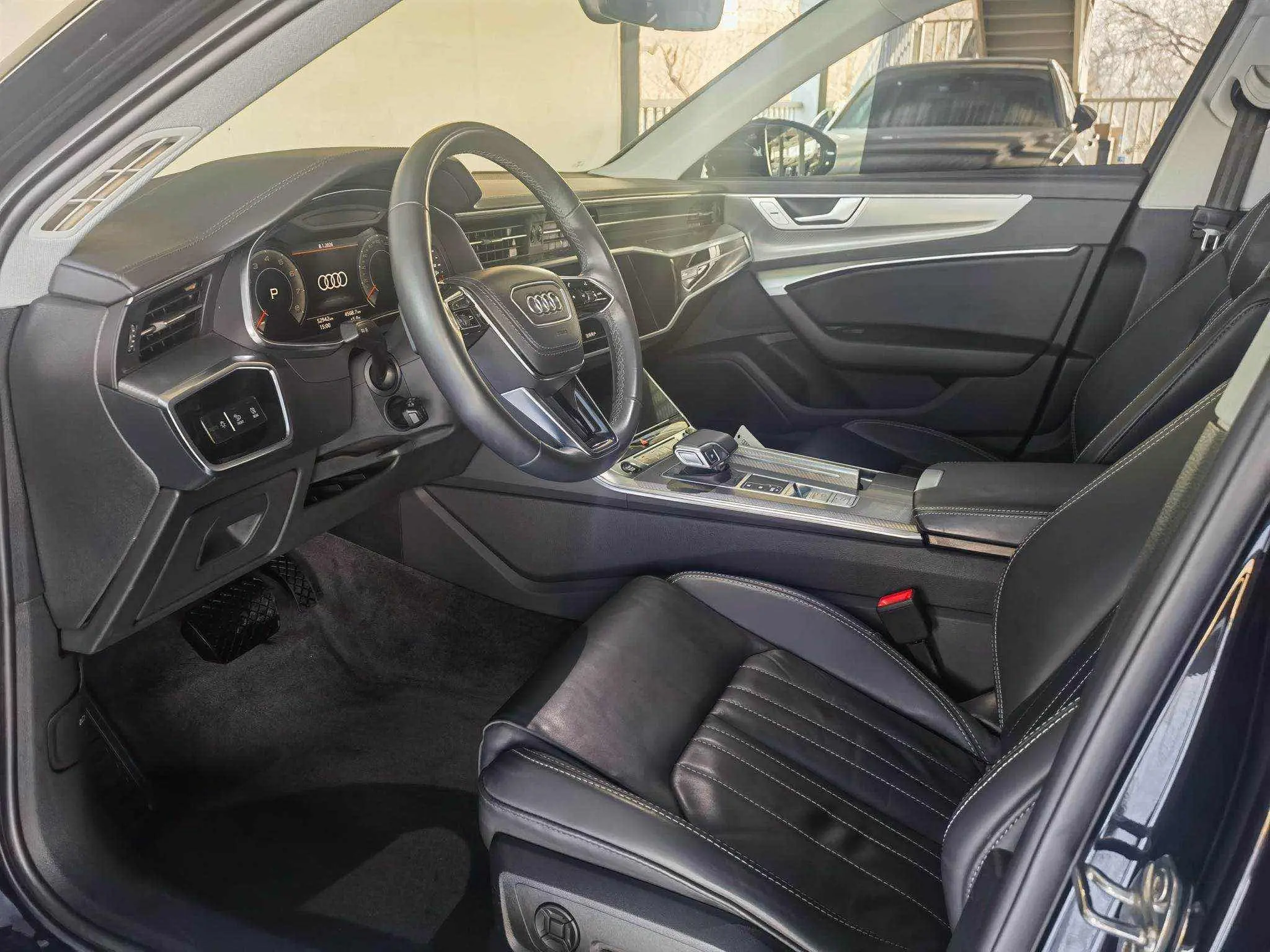 Audi A6L 2023 #9 Audi A6L 2023 صورة سيارة #9