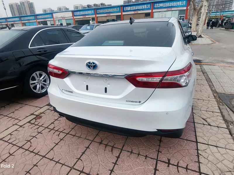 Toyota Camry 2022 car image #9