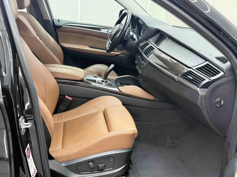BMW X6 2012 изображение автомобиля #9