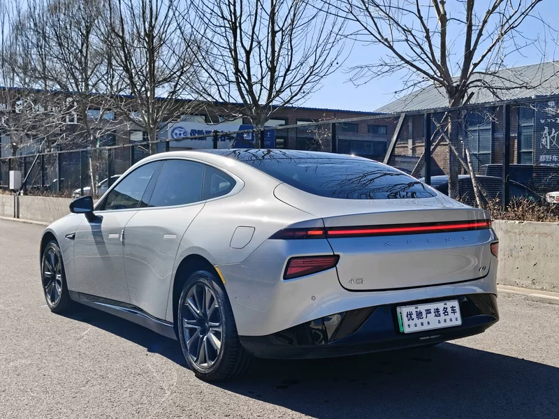 小鹏 小鹏P7 2021 汽车图片 #9