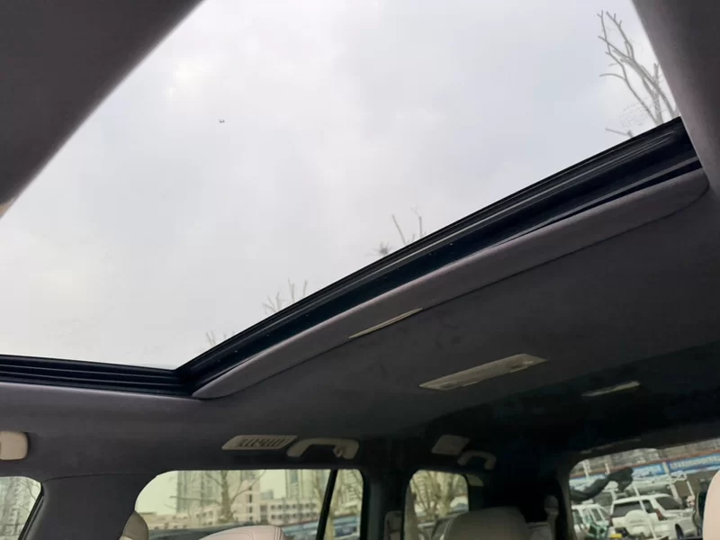 Toyota 2019 car image #9