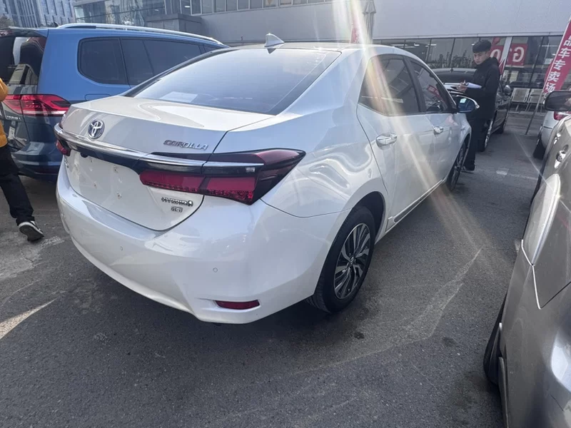 Toyota Corolla 2017 #9 Toyota Corolla 2017 car image #9