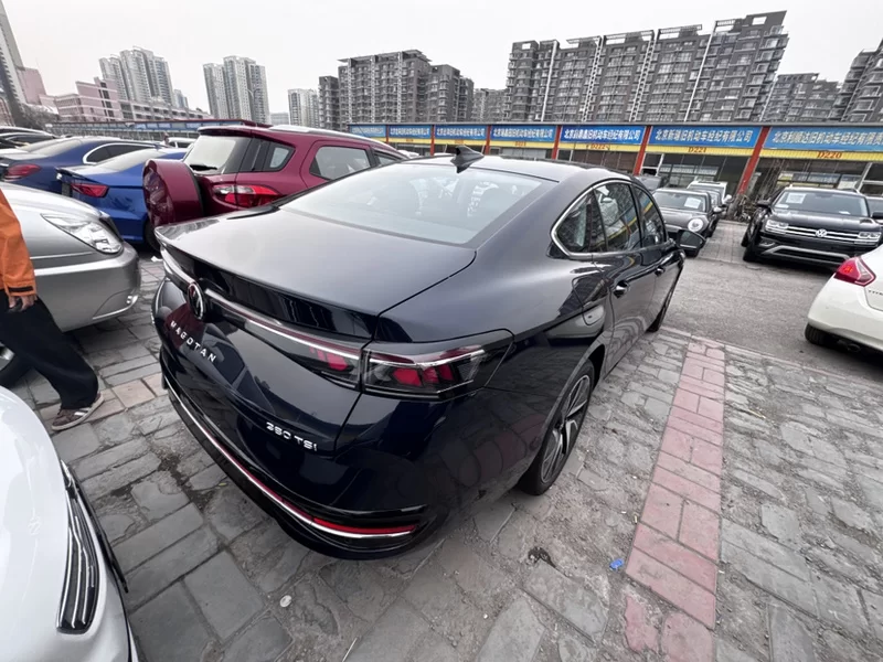 Volkswagen Magotan 2024 immagine di auto #9