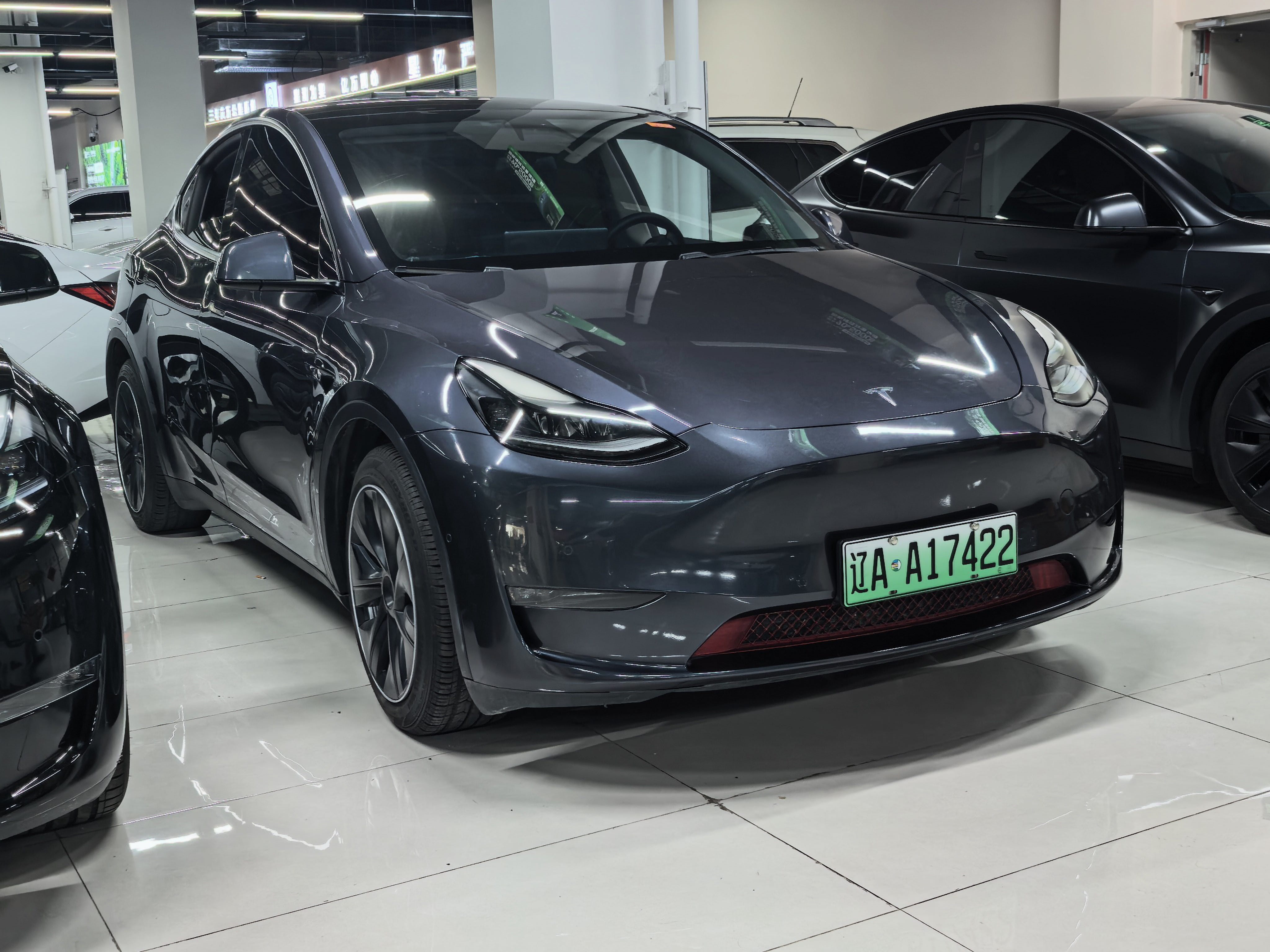 Tesla Model Y 2021 #3 Tesla Model Y 2021 car image #3