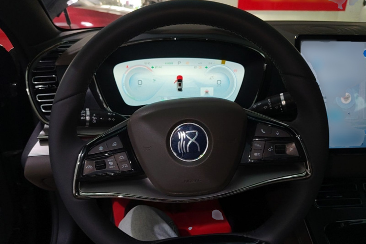 BYD Han 2023 immagine di auto #15