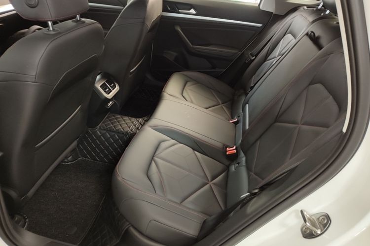 Volkswagen Lavida 2023 car image #17