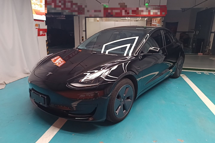 Tesla Model 3 2022 car image #2