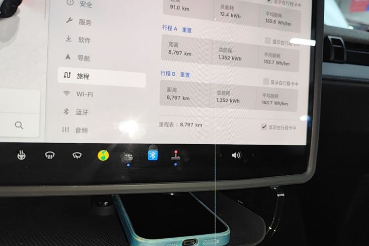 Tesla Model Y 2025 car image #12