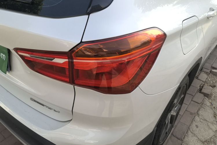 BMW X1 2019 car image #8