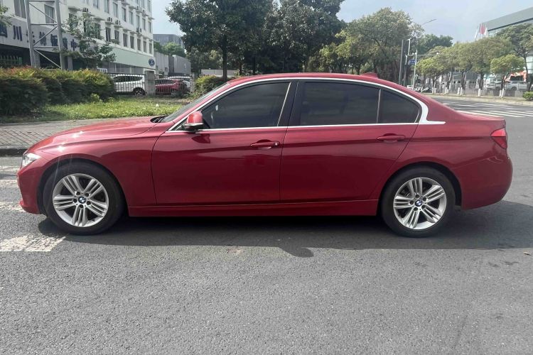 BMW 3 Series 2017 car image #10