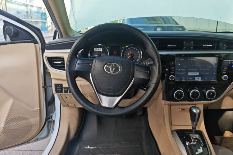 Toyota Corolla 2016 car image #11