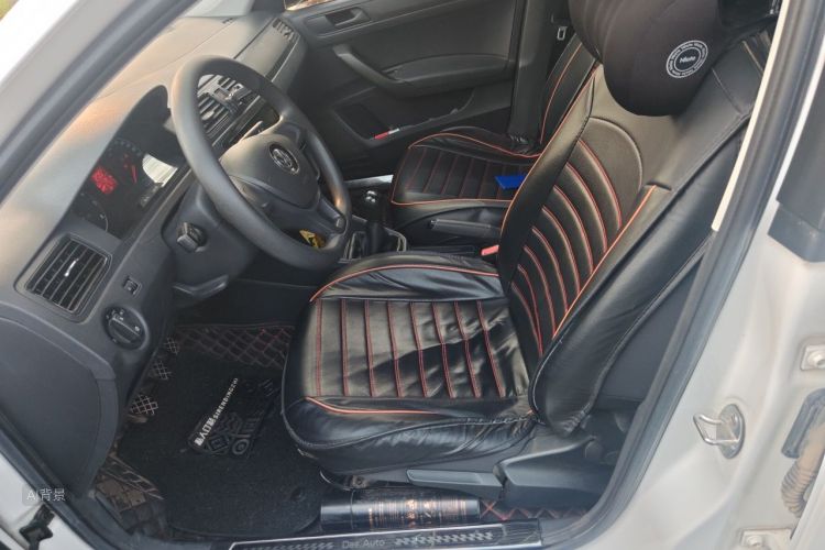 Volkswagen Santana 2019 car image #17