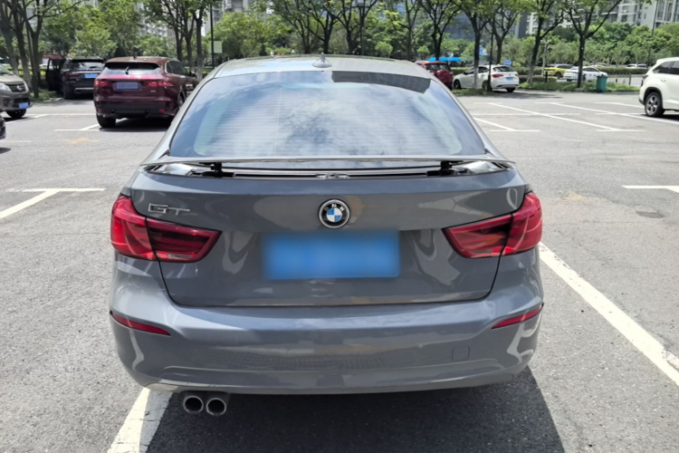 BMW 3 Series GT 2018 car image #6