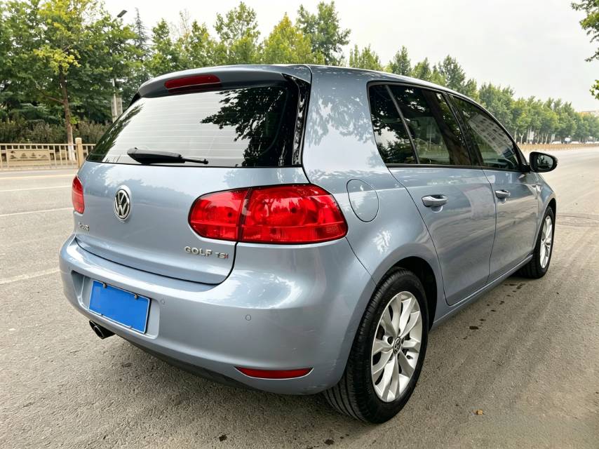 Volkswagen Golf 2013 car image #9