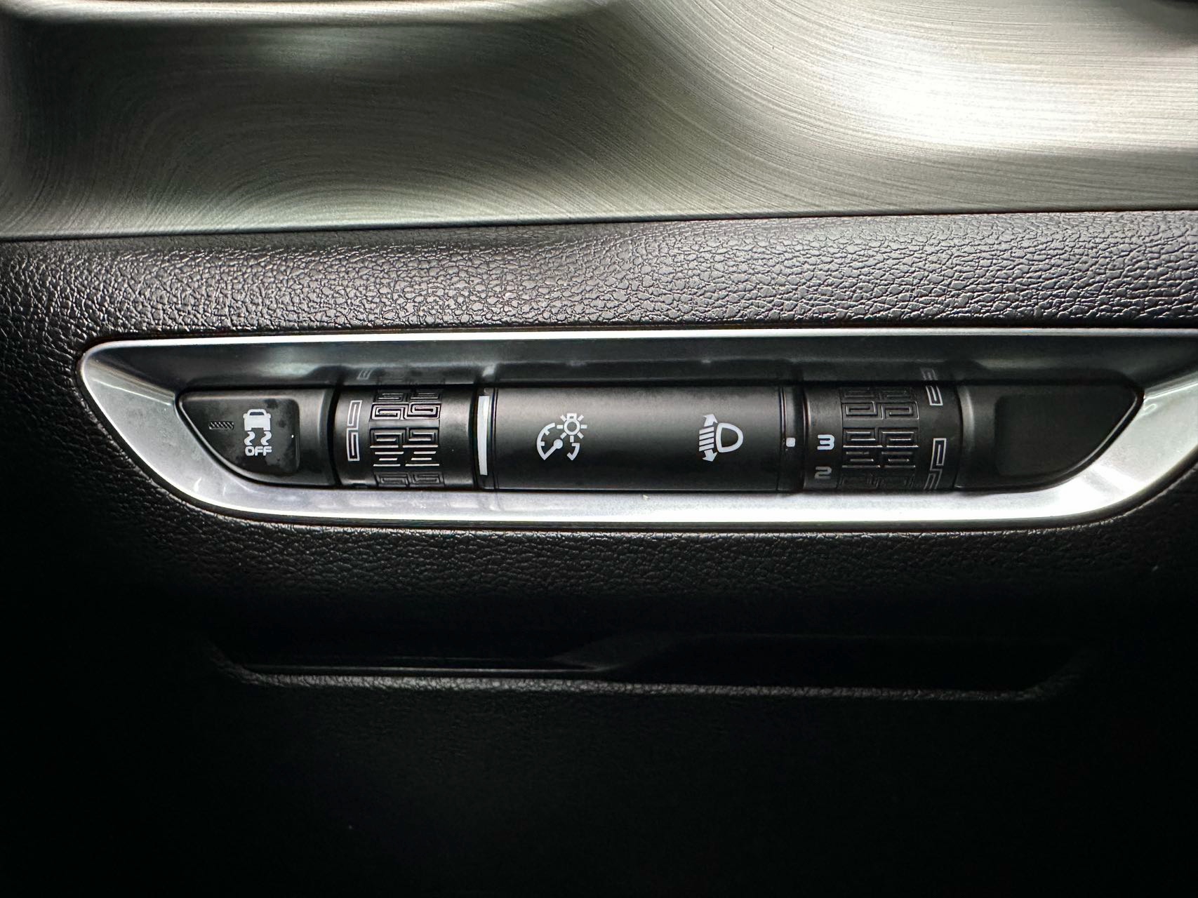 GEELY Coolray 2022 car image #10