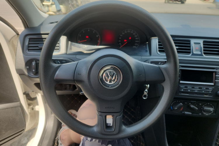 Volkswagen Santana 2016 صورة سيارة #11