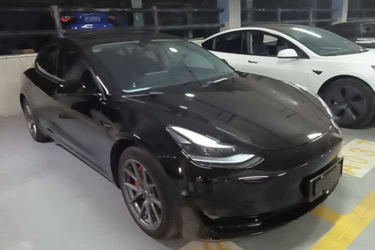 Tesla Model 3 2022 car image #4