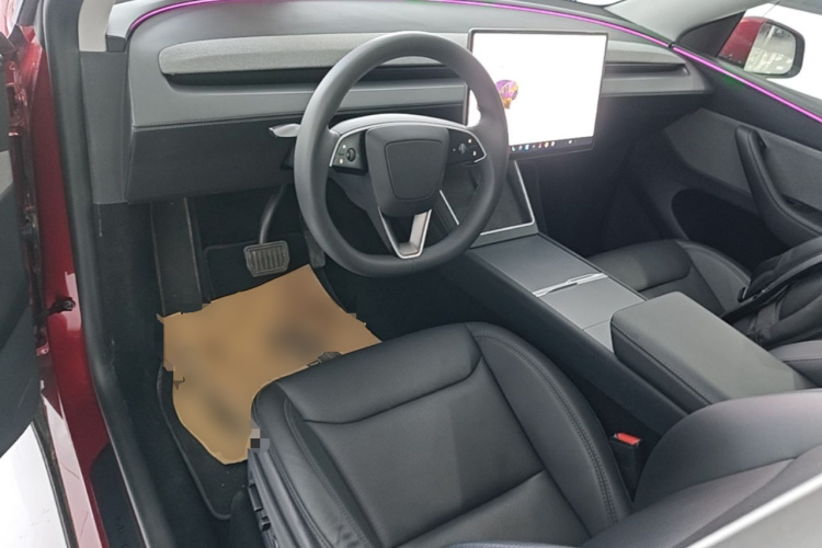 Tesla Model Y 2025 #11 Tesla Model Y 2025 car image #11