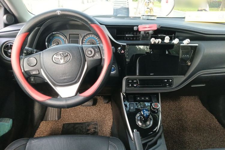 Toyota Corolla 2017 #12 Toyota Corolla 2017 car image #12