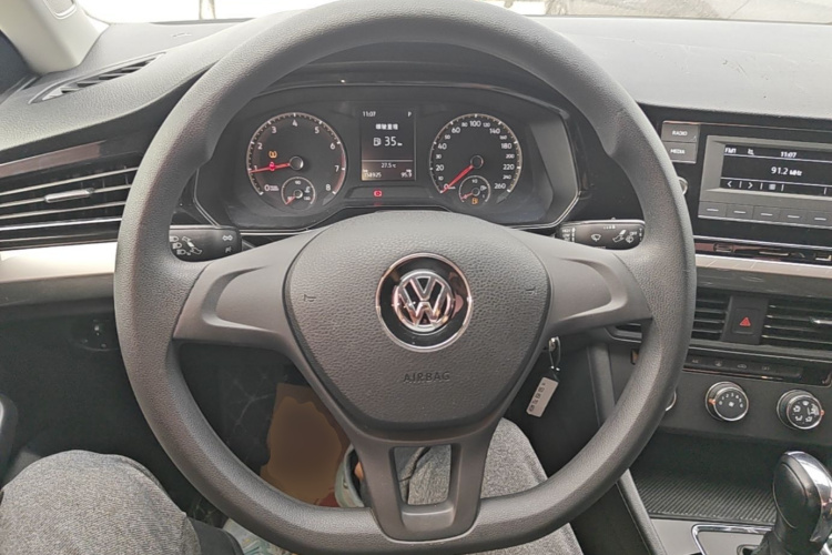 Volkswagen Bora 2020 car image #15