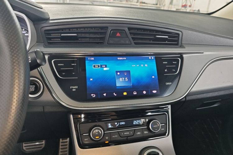 GEELY Emgrand GS 2019 #17 GEELY Emgrand GS 2019 car image #17