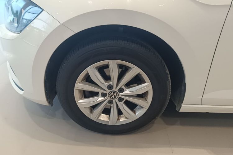 Volkswagen Polo 2021 car image #9
