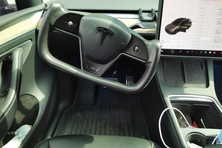 Tesla Model Y 2021 immagine di auto #12