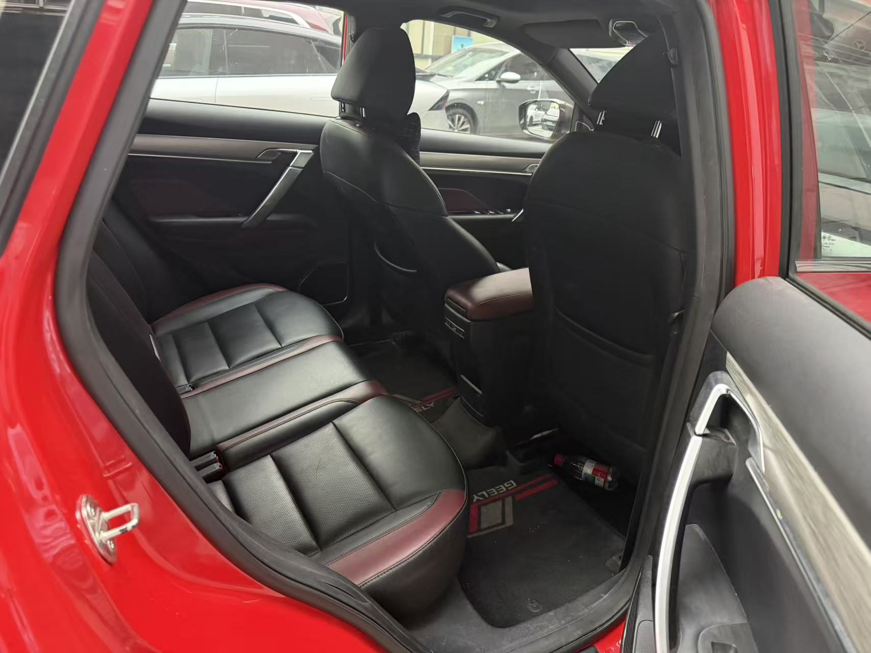 GEELY Coolray 2019 image de voiture #5