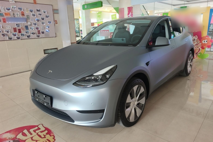 Tesla Model Y 2022 car image #2