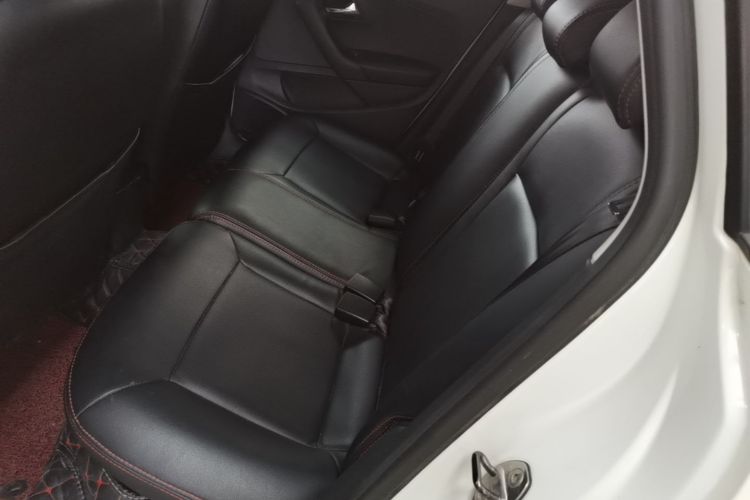 Volkswagen Polo 2018 #17 Volkswagen Polo 2018 car image #17