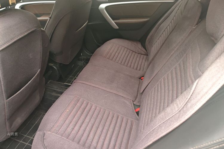 GEELY Emgrand 2017 car image #19