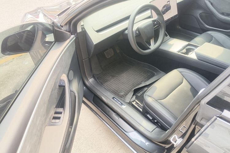 Tesla Model 3 2024 #16 Tesla Model 3 2024 car image #16