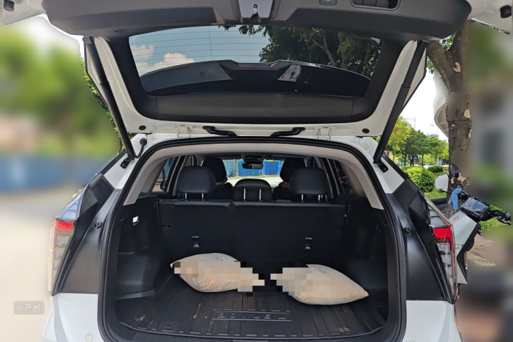 GEELY Boyue L 2025 car image #21