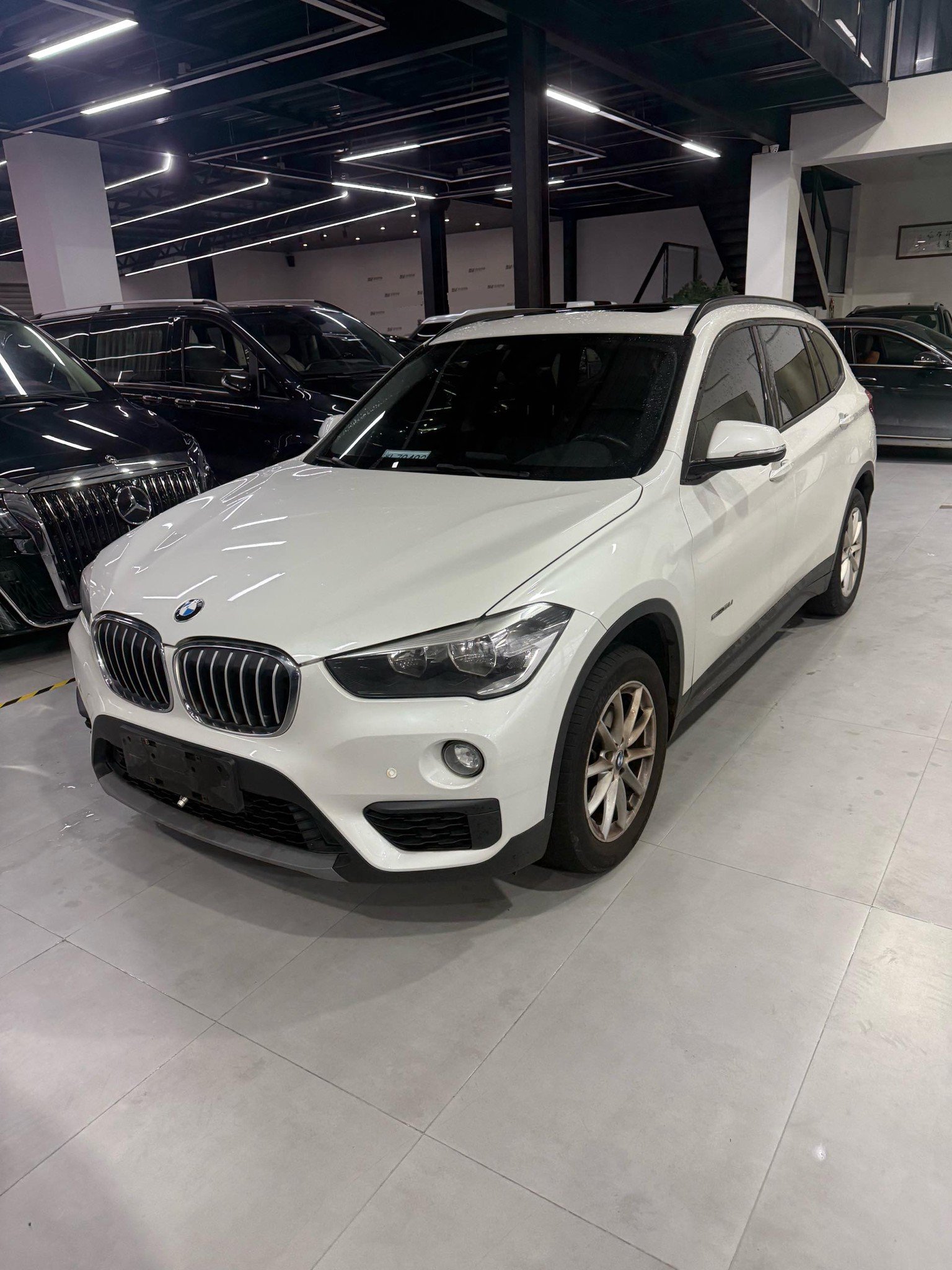 BMW X1 2016 BMW X1 2016 car image