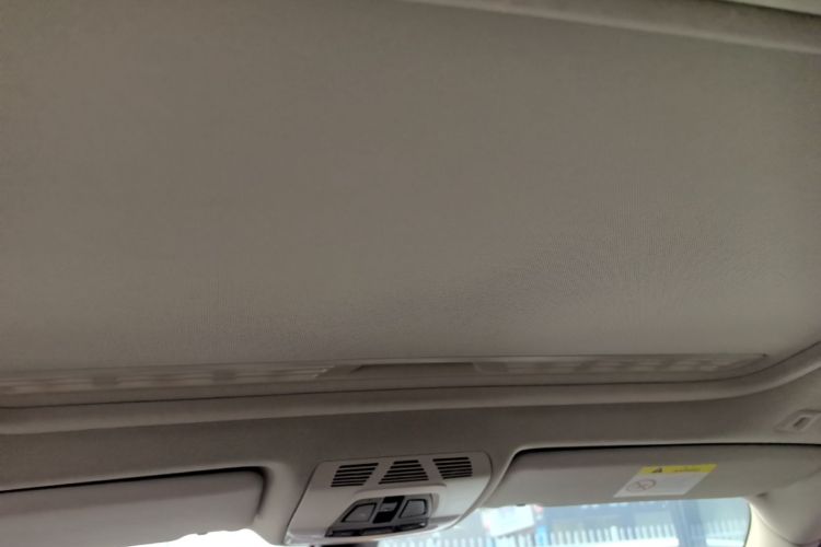 BMW 3 Series 2017 car image #20