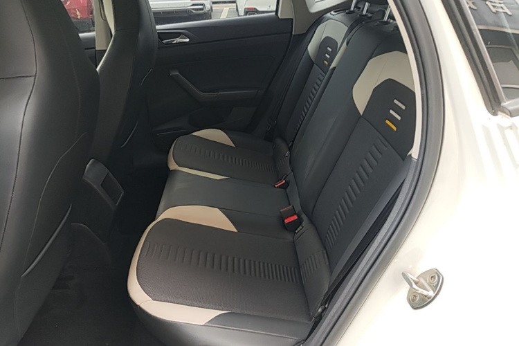 Volkswagen Polo 2019 #17 Volkswagen Polo 2019 car image #17