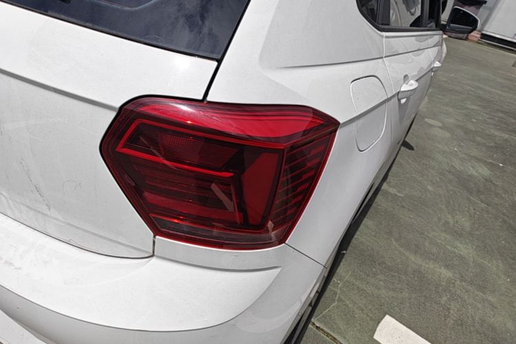 Volkswagen Polo 2022 car image #8