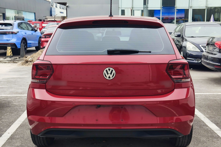Volkswagen Polo 2019 car image #6