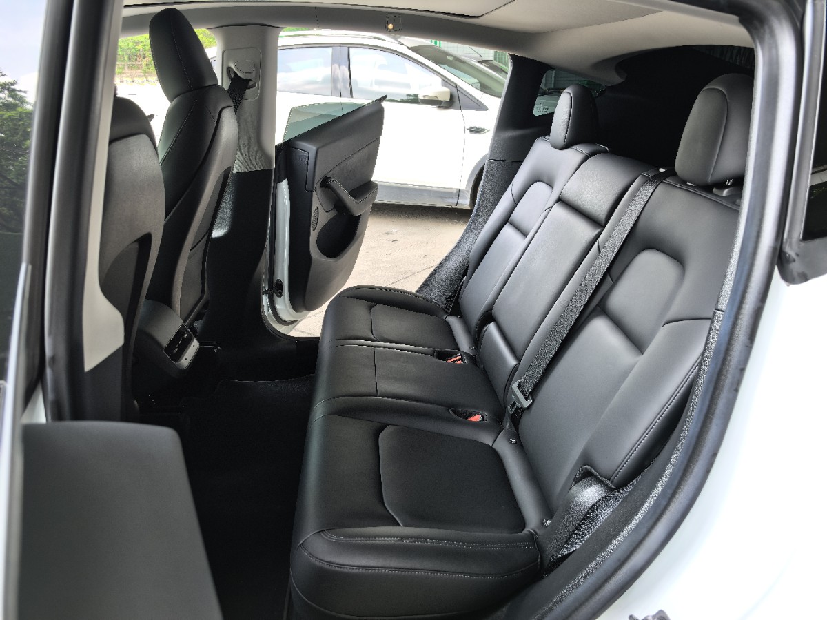 Tesla Model Y 2022 #7 Tesla Model Y 2022 car image #7