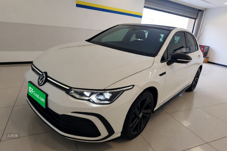 Volkswagen Golf 2021 car image #2