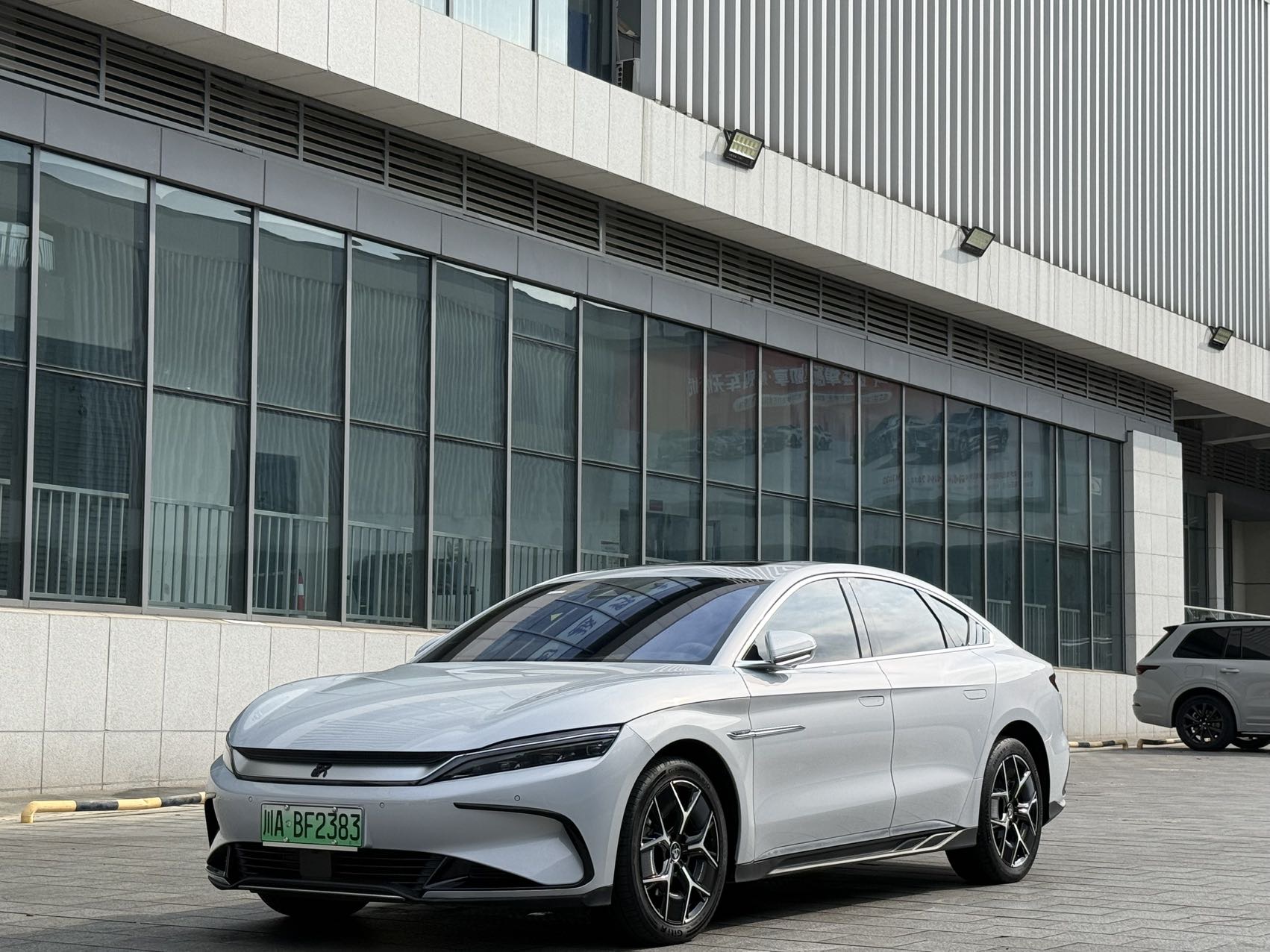 BYD Han 2024 car image 