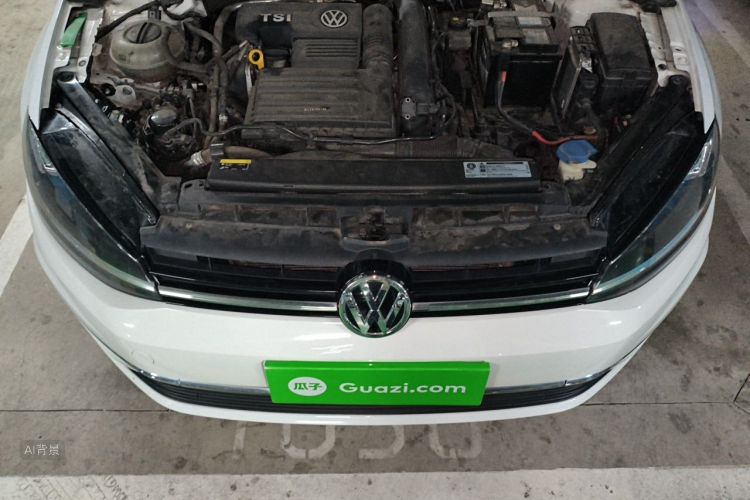 Volkswagen Golf 2020 car image #22