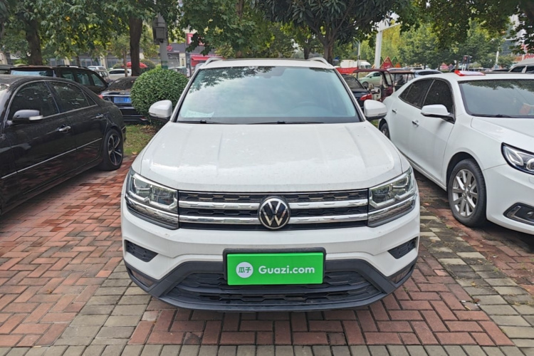 Volkswagen Tharu 2021 car image #3