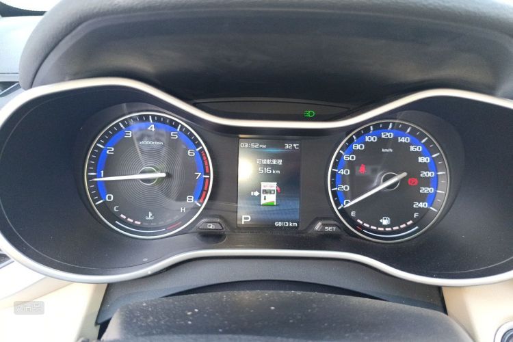 GEELY Emgrand 2018 car image #13