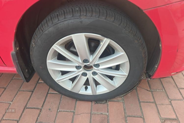Volkswagen Polo 2015 car image #9