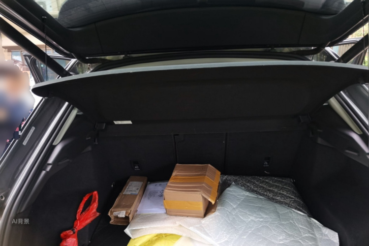 Audi Q3 2022 car image #21